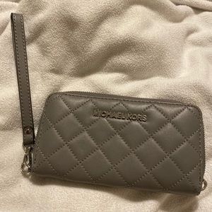 Michael Kors wristlet